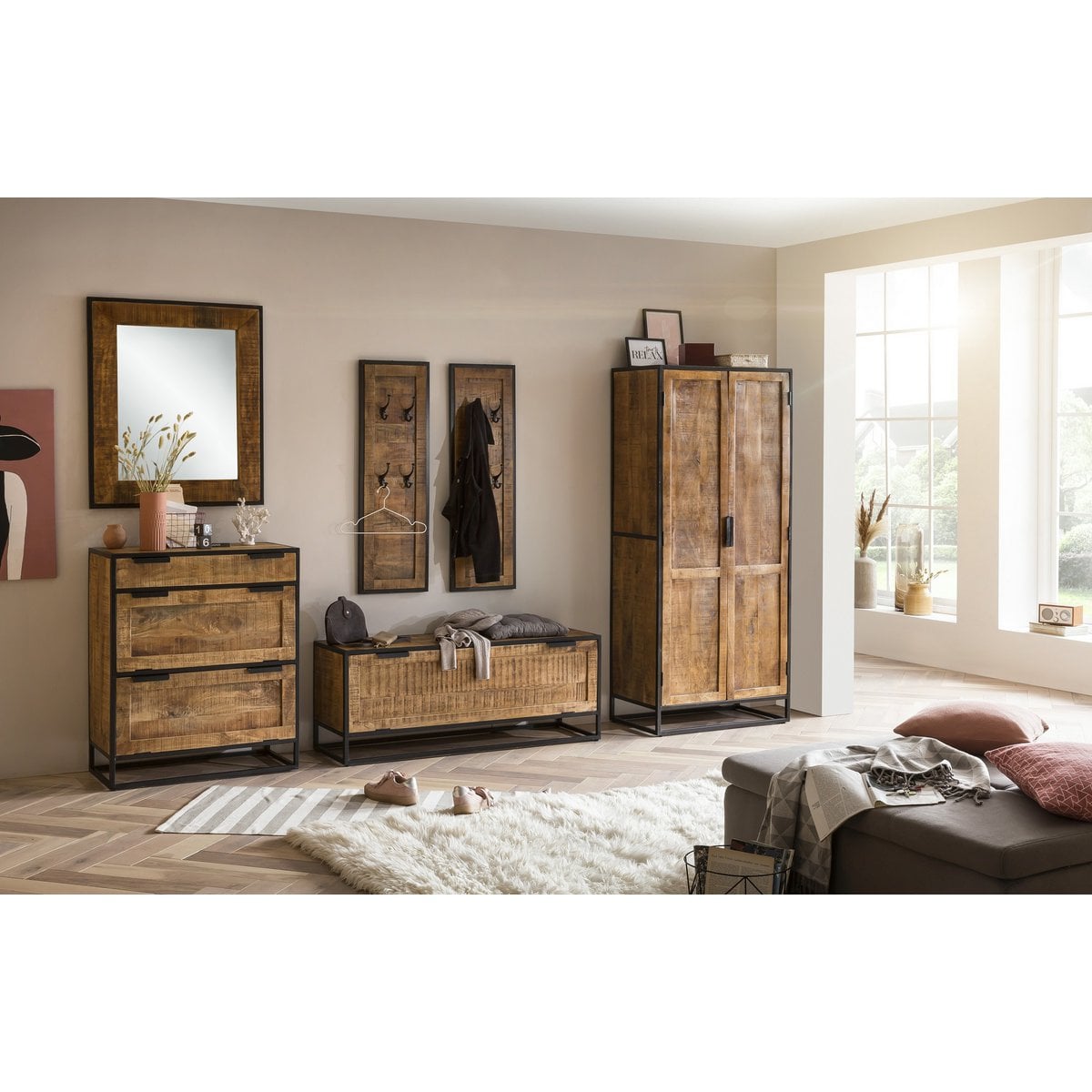 Schuhschrank aus Mangoholz mit Schublade, 40 × 80 × 96 cm | VIA X SELECTION