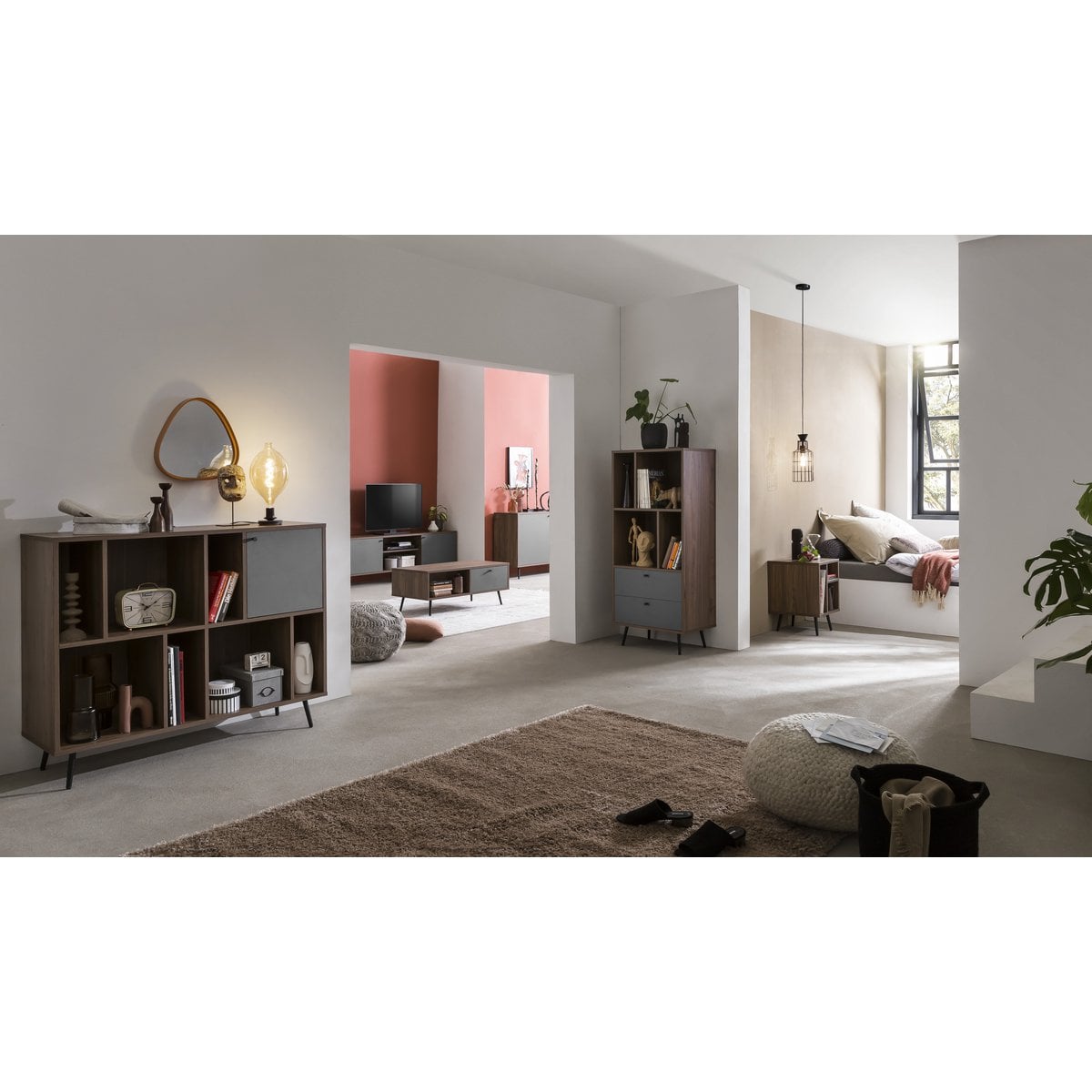 Breites Bücherregal in Walnussoptik und Grau mit Tür, 40 × 118 × 76 cm | VIA X SELECTION