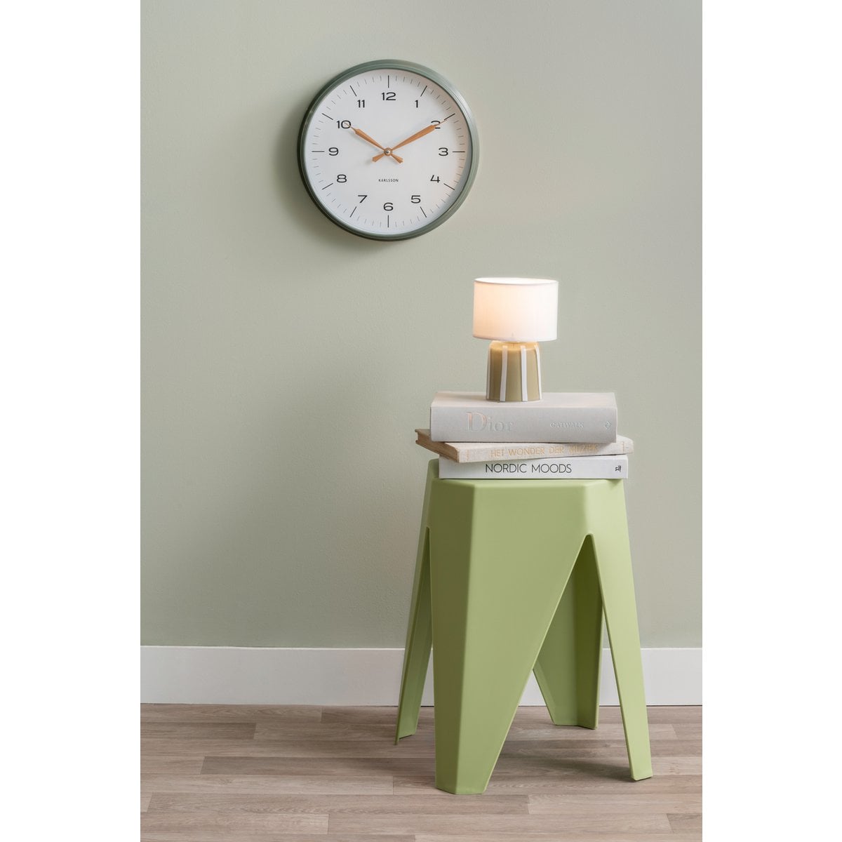 Kompakter Kunststoffhocker Grün | VIA X SELECTION