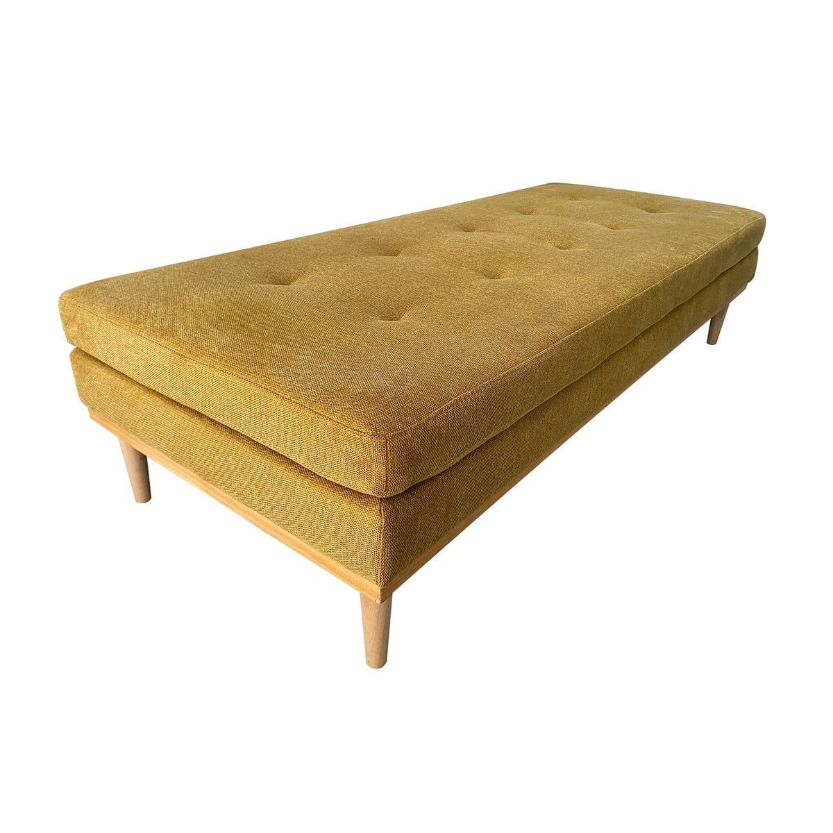 Daybed aus gelbem Strukturstoff mit Nackenrolle | VIA X SELECTION
