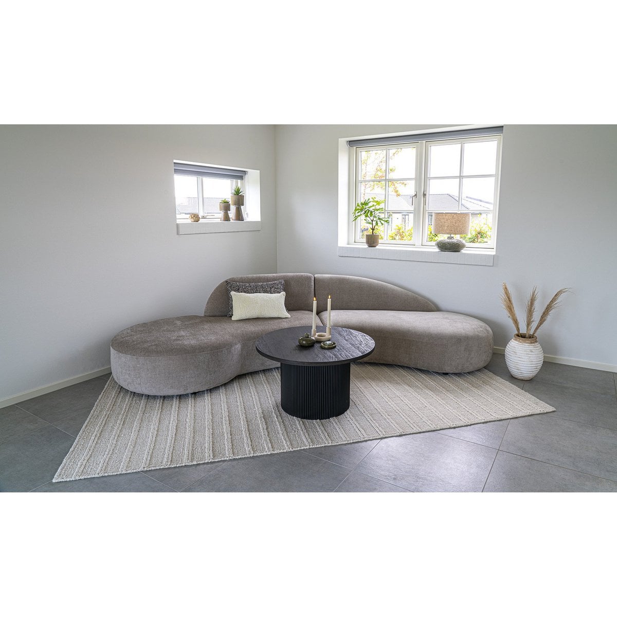 Handgewebter Teppich in Elfenbein, 160 × 230 cm | VIA X SELECTION
