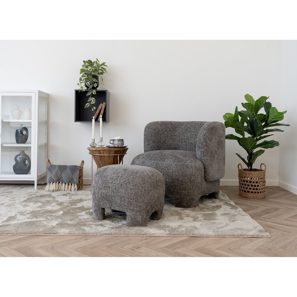 Kompakte Ottomane in Beige | VIA X SELECTION