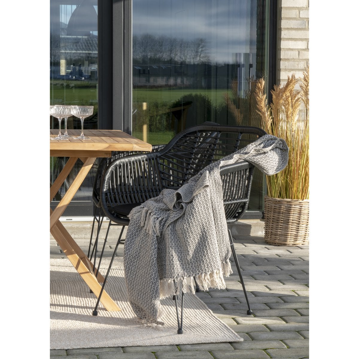 Teppich aus recyceltem PET sand, 140 × 200 cm | VIA X SELECTION