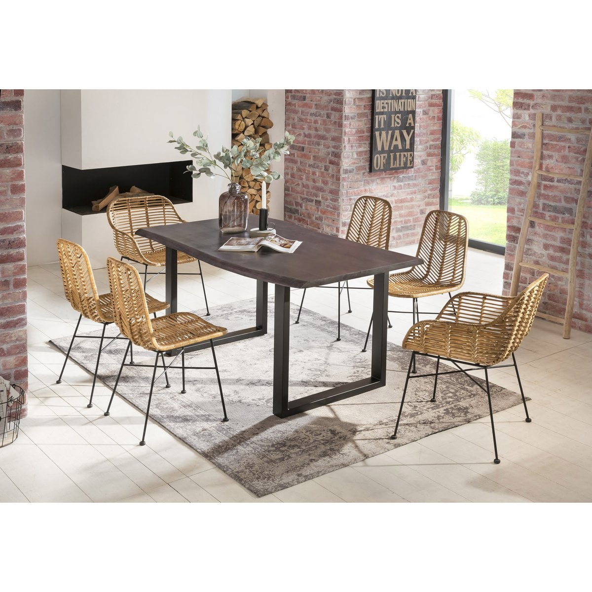 Esszimmerstuhl aus Rattan mit schwarzem Metallgestell im 2er-Set | VIA X SELECTION