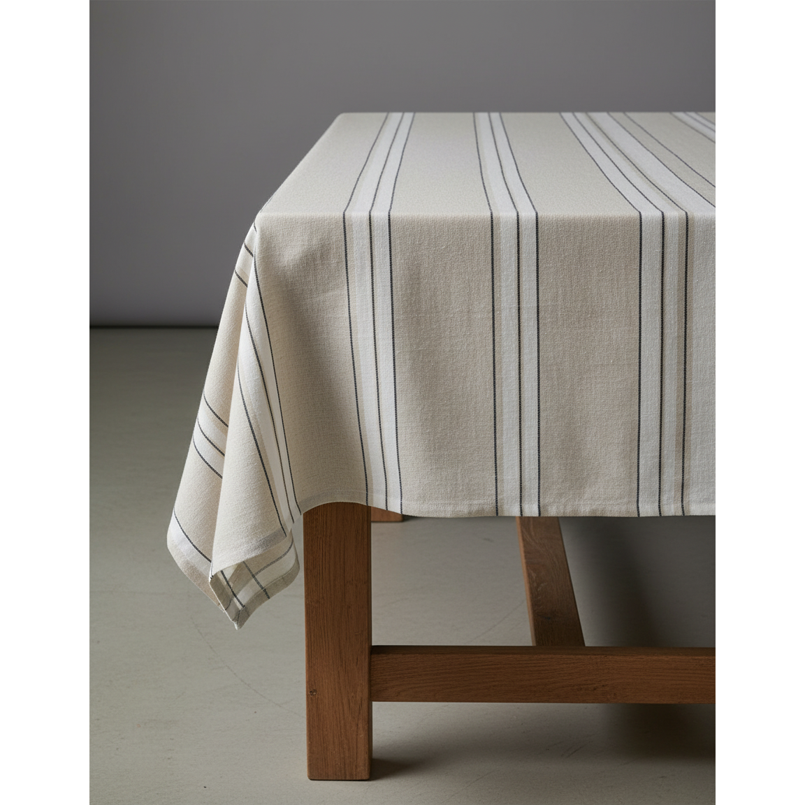 Gestreifte Leinentischdecke Natur-Schwarz-Weiß, 150 × 250 cm | VIA X SELECTION