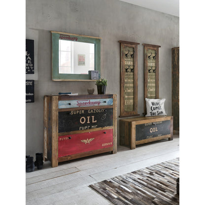 Wandspiegel aus Altholz mit Schriftzugdetails, 68 × 79 cm | VIA X SELECTION