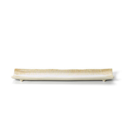 Lange Servierplatte aus Keramik in Weiß-Honig, 39 × 8 cm | VIA X SELECTION