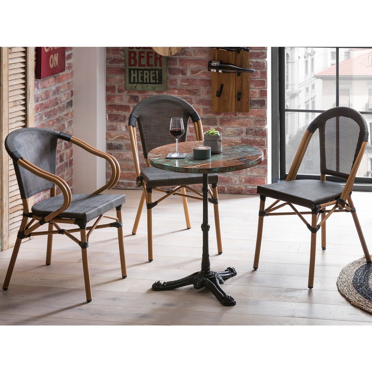Bistrostuhl in Rattanoptik mit beigem Aluminiumgestell im 2er-Set | VIA X SELECTION