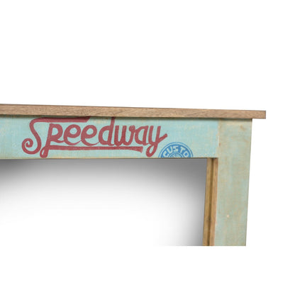 Wandspiegel aus Altholz mit Schriftzugdetails, 68 × 79 cm | VIA X SELECTION
