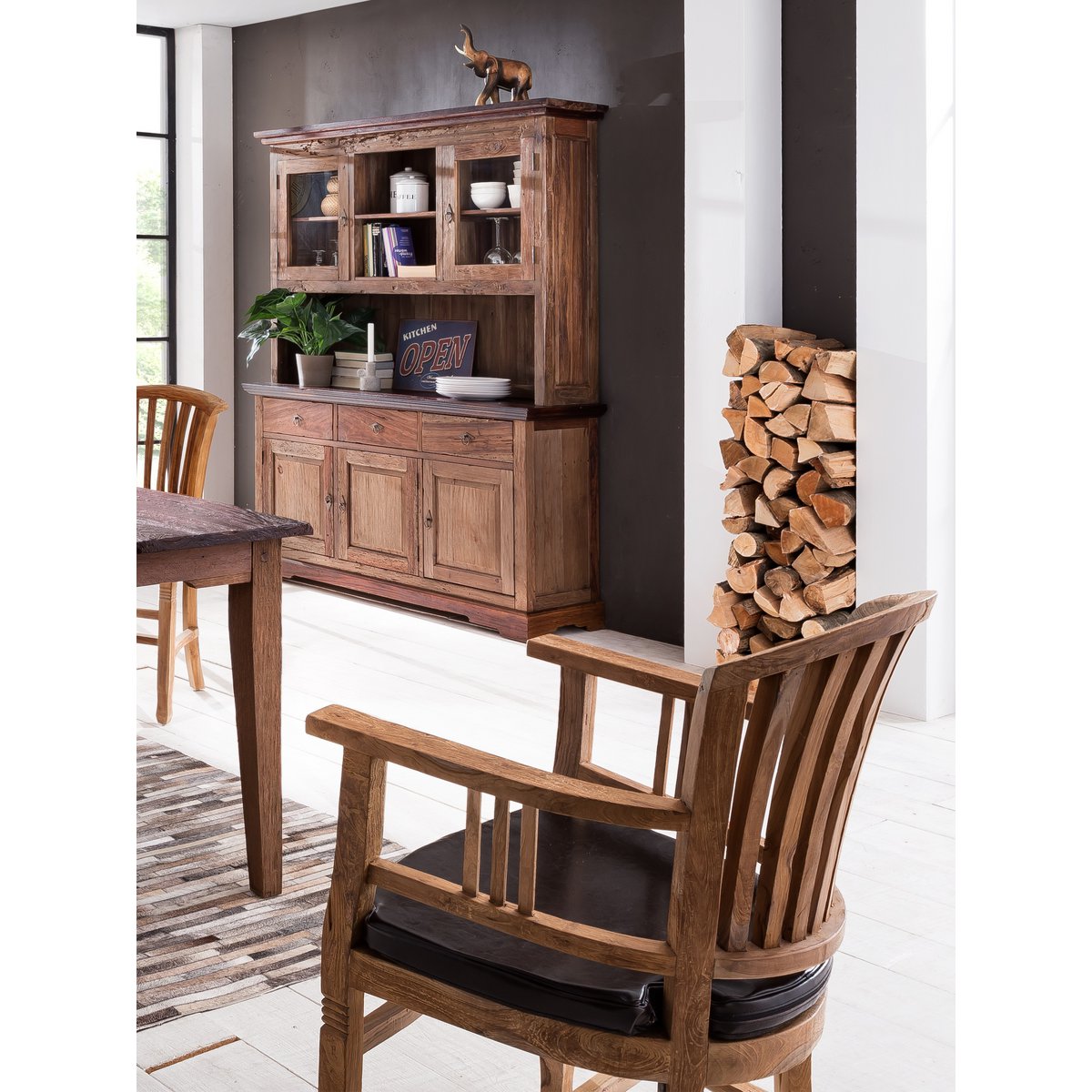 Armlehnstuhl aus recyceltem Teakholz mit Lederbespannung | VIA X SELECTION