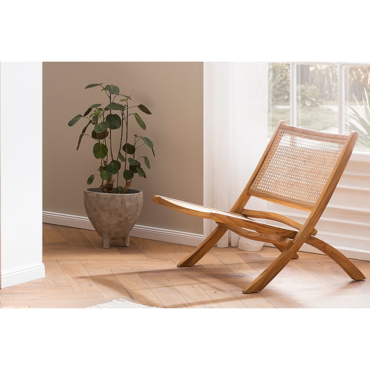 Klappstuhl aus Rattan Braun | VIA X SELECTION