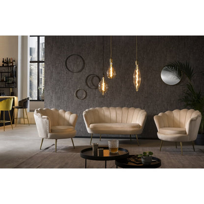 Muschelsessel aus Samt beige mit goldfarbenem Gestell | VIA X SELECTION