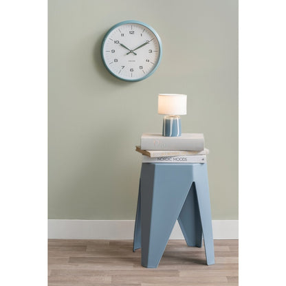 Kompakter Kunststoffhocker in Blau | VIA X SELECTION