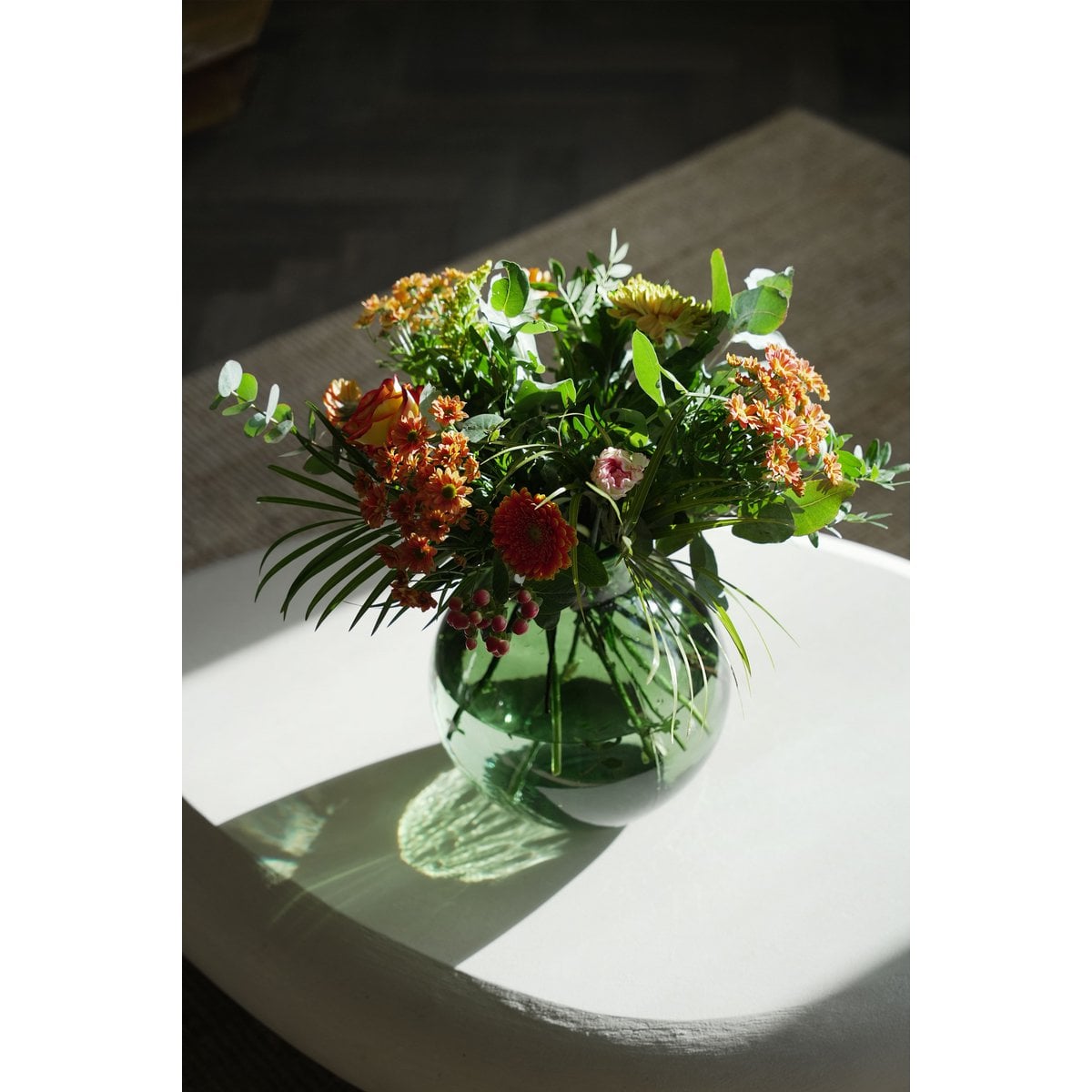Organische Vase aus grünem Recyclingglas | VIA X SELECTION