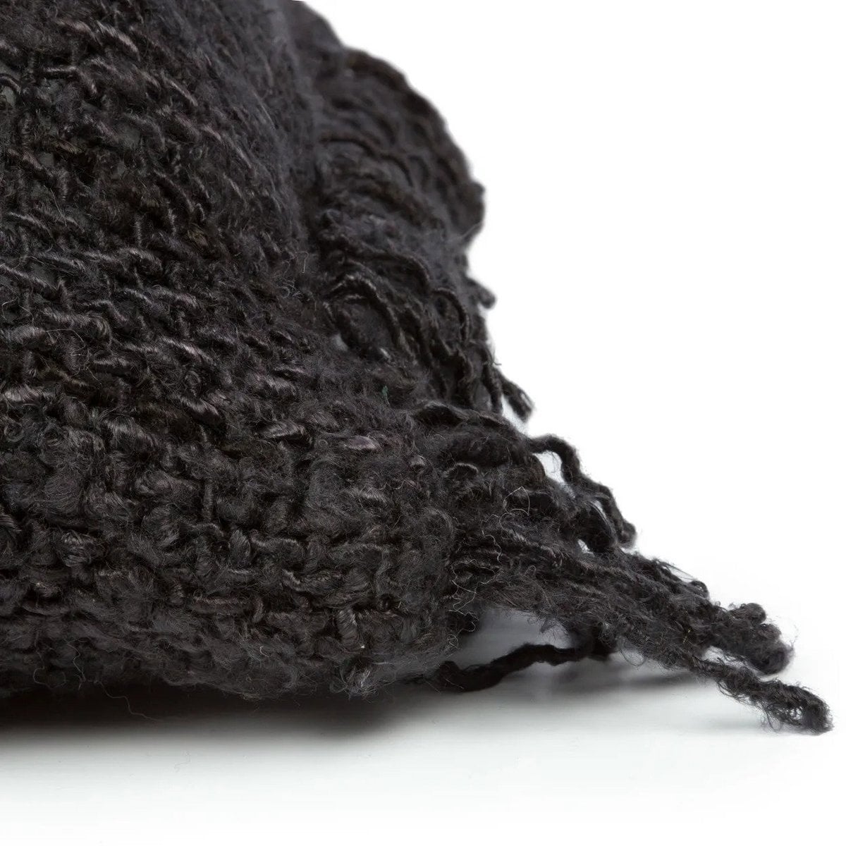 Langer Kissenbezug aus Baumwolle in Schwarz und Dunkelblau, 35 × 100 cm | VIA X SELECTION
