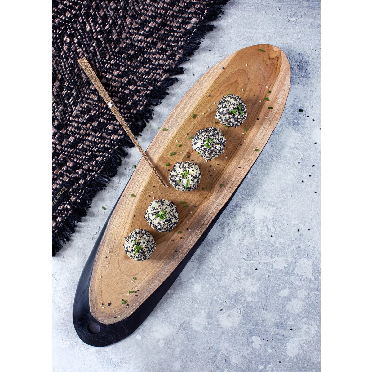 Lange Tapasplatte aus Teakholz, 50 × 15 cm | VIA X SELECTION
