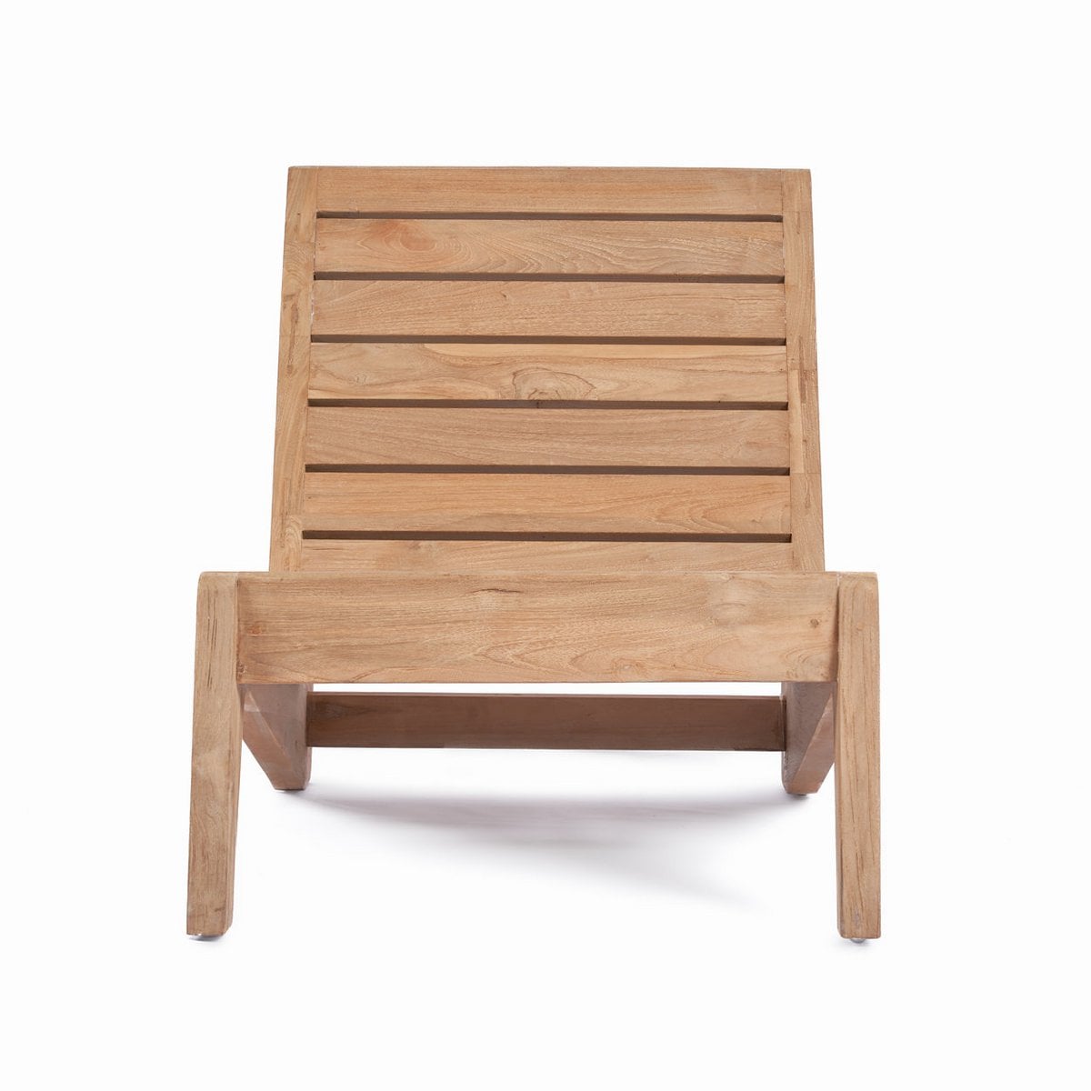 Loungesessel aus recyceltem Teakholz in Naturweiß mit geneigter Lehne | VIA X SELECTION