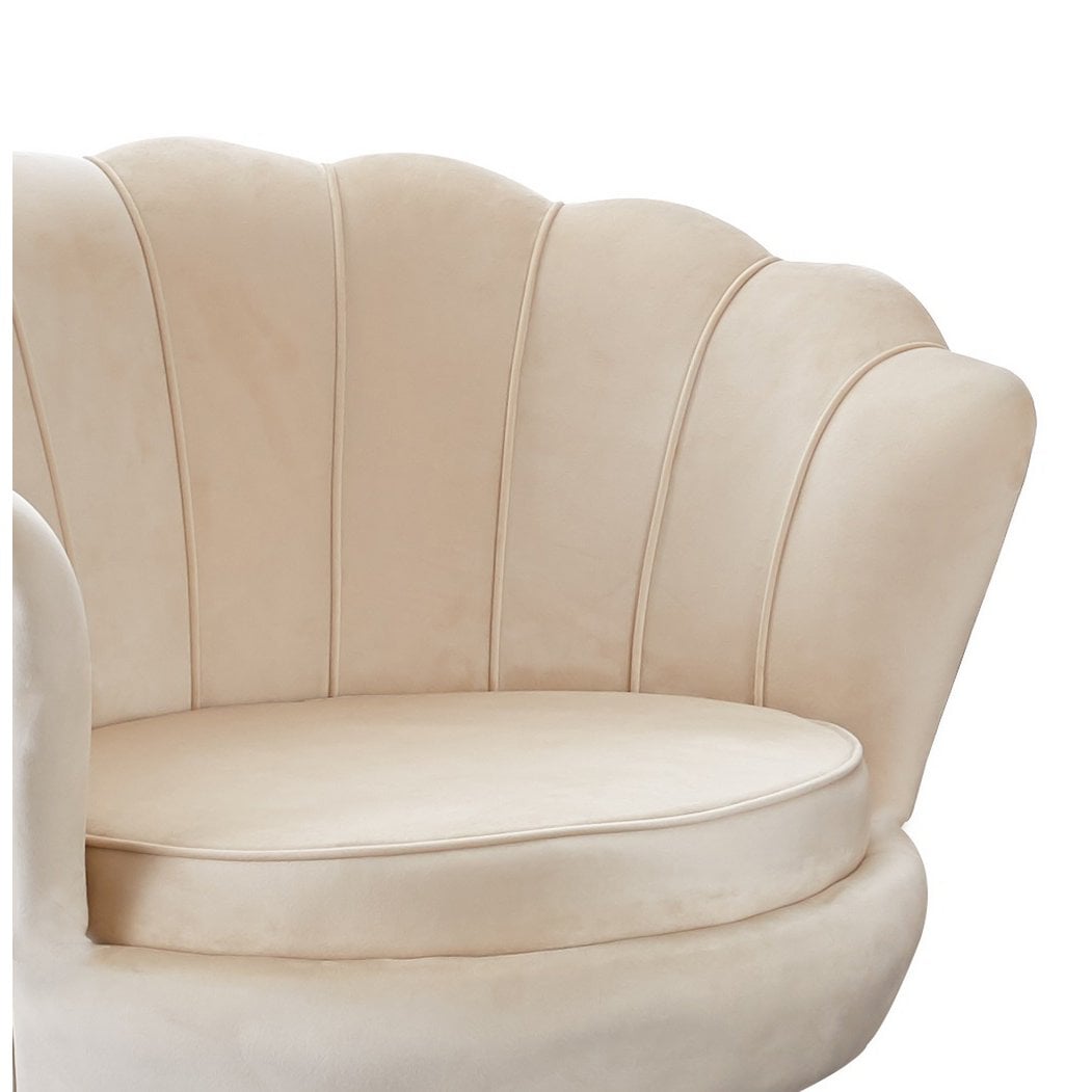Muschelsessel aus Samt beige mit goldfarbenem Gestell | VIA X SELECTION