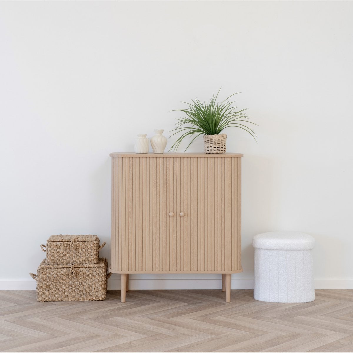 Kommode in Holzoptik, 80 × 40 × 87 cm | VIA X SELECTION