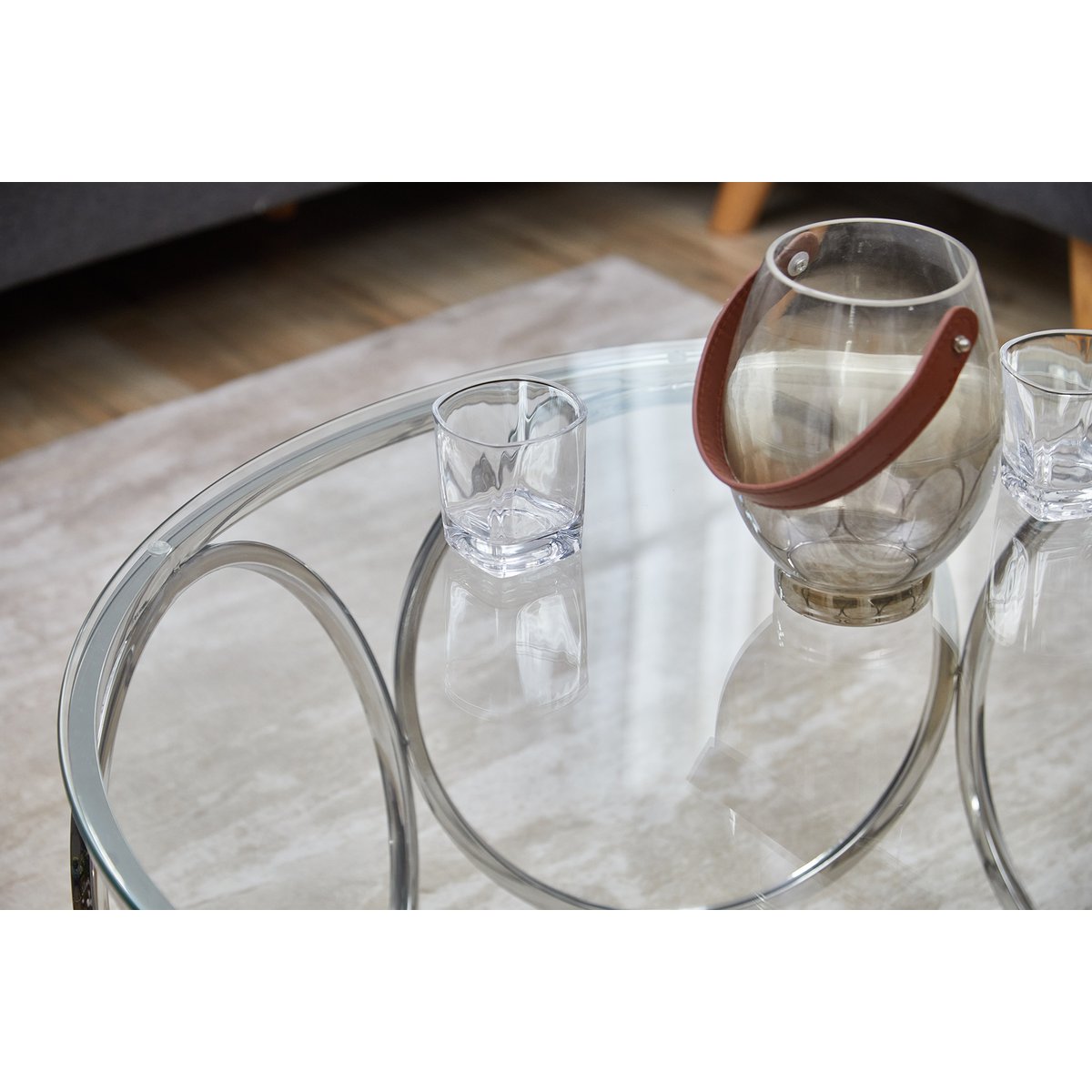 Runder Couchtisch aus Glas und Edelstahl mit Ringgestell, Ø, 80 × 40 cm | VIA X SELECTION