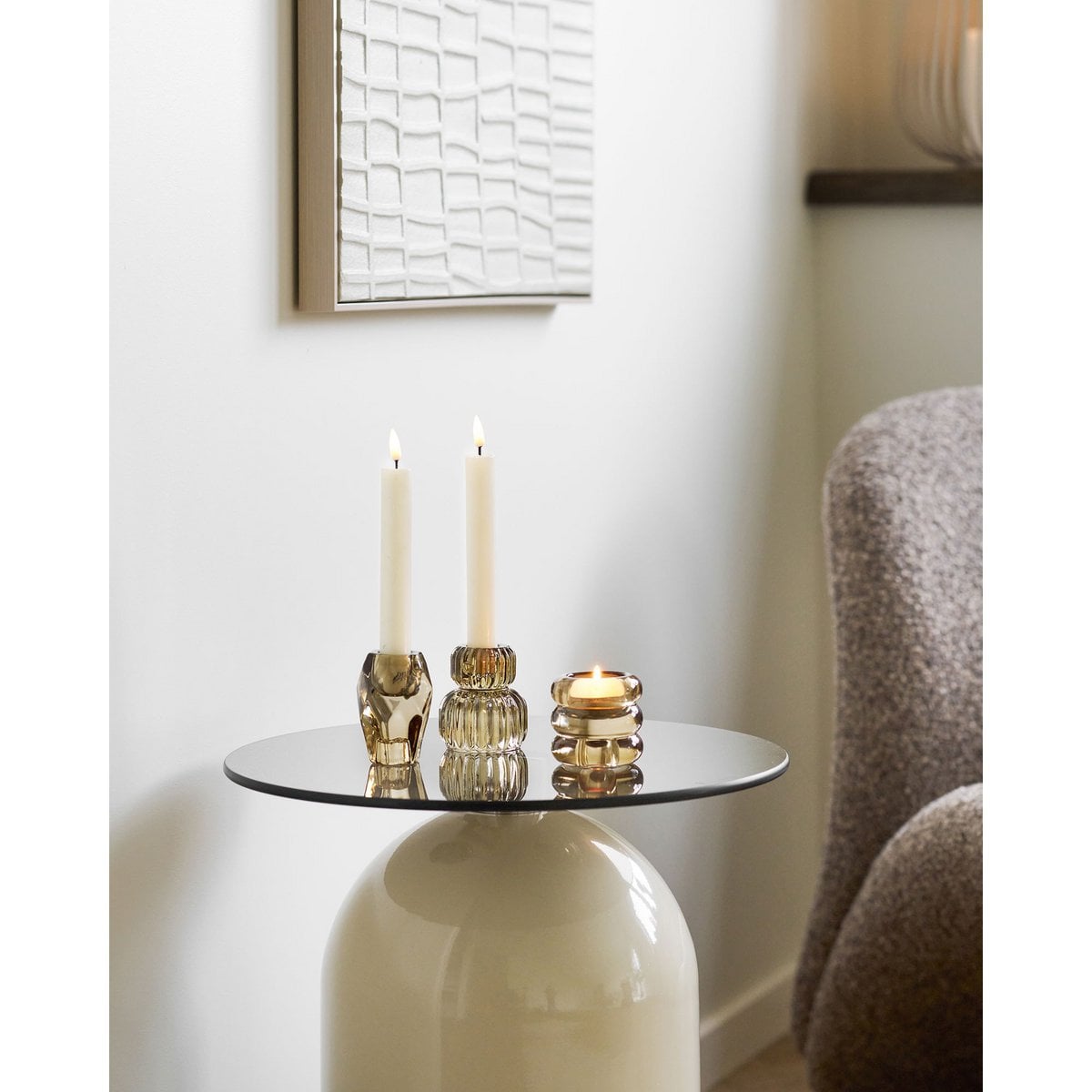 Runder Beistelltisch aus Metall und Glas in Grau-Beige, Ø, 40 × 52 cm | VIA X SELECTION