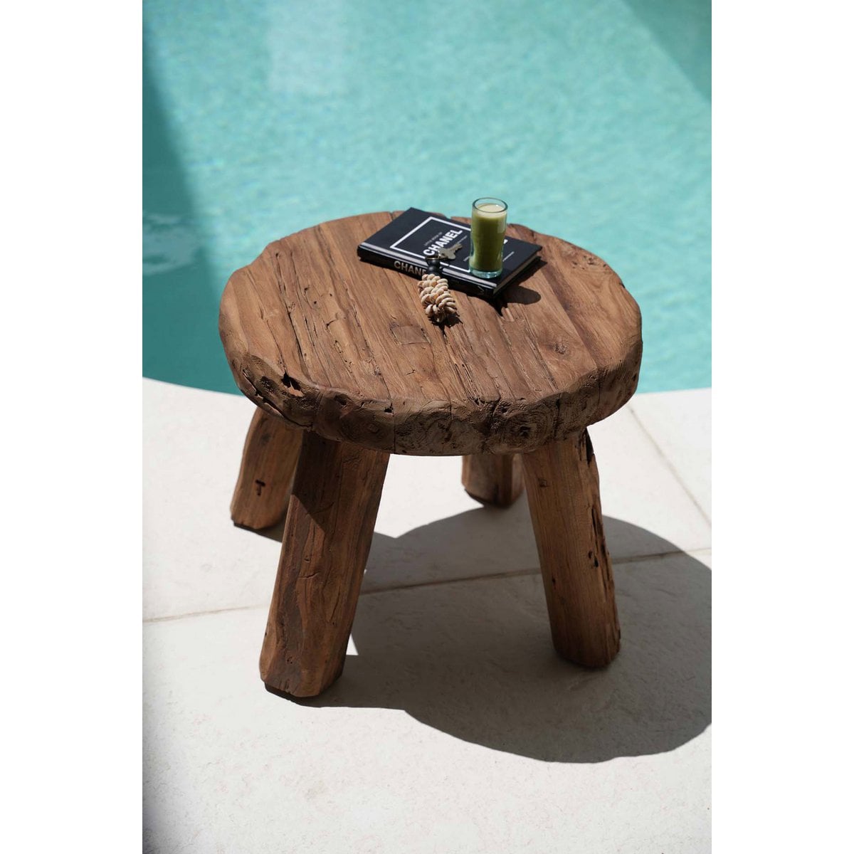 Rustikaler Beistelltisch aus Holz, 50 × 50 × 40 cm | VIA X SELECTION