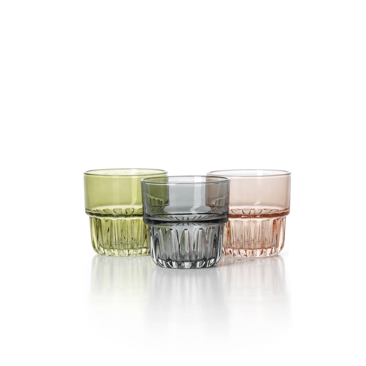 Trinkglas aus facettiertem Glas in Grün 8 cm | VIA X SELECTION
