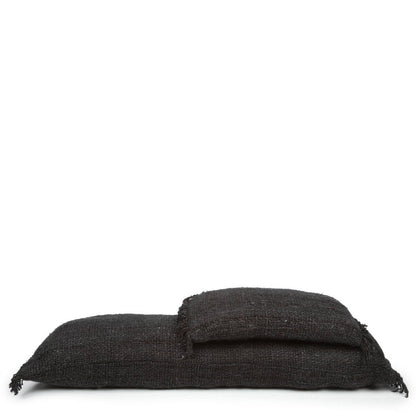 Kissenbezug aus Baumwolle in Schwarz und Dunkelblau, 30 × 50 cm | VIA X SELECTION