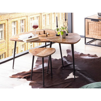 Dreieckiger Couchtisch aus Mangoholz und Metall, 80 × 80 × 47 cm | VIA X SELECTION