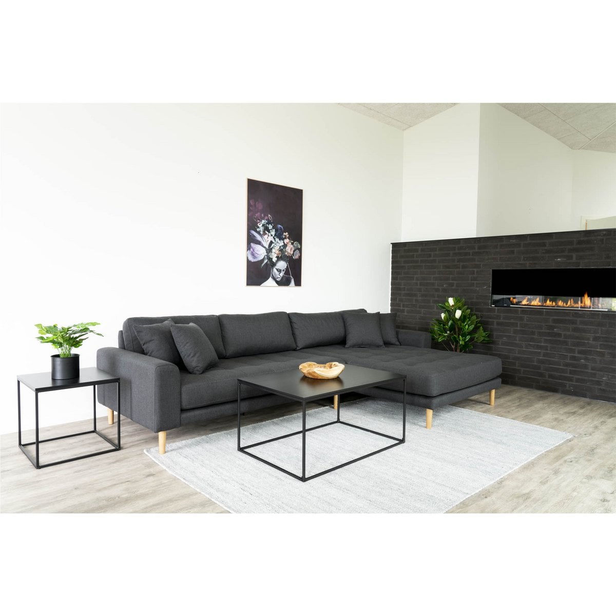 Couchtisch aus Stahl mit schwarzer Glasplatte, 90 × 60 × 45 cm | VIA X SELECTION