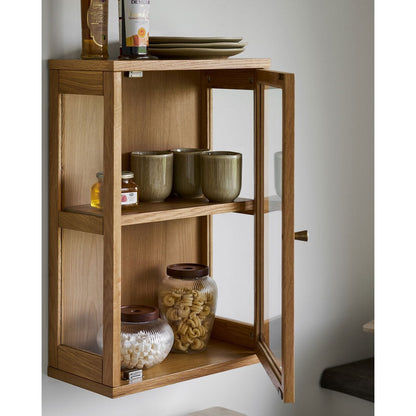 Wandschrank aus Eichenfurnier und Glas | VIA X SELECTION