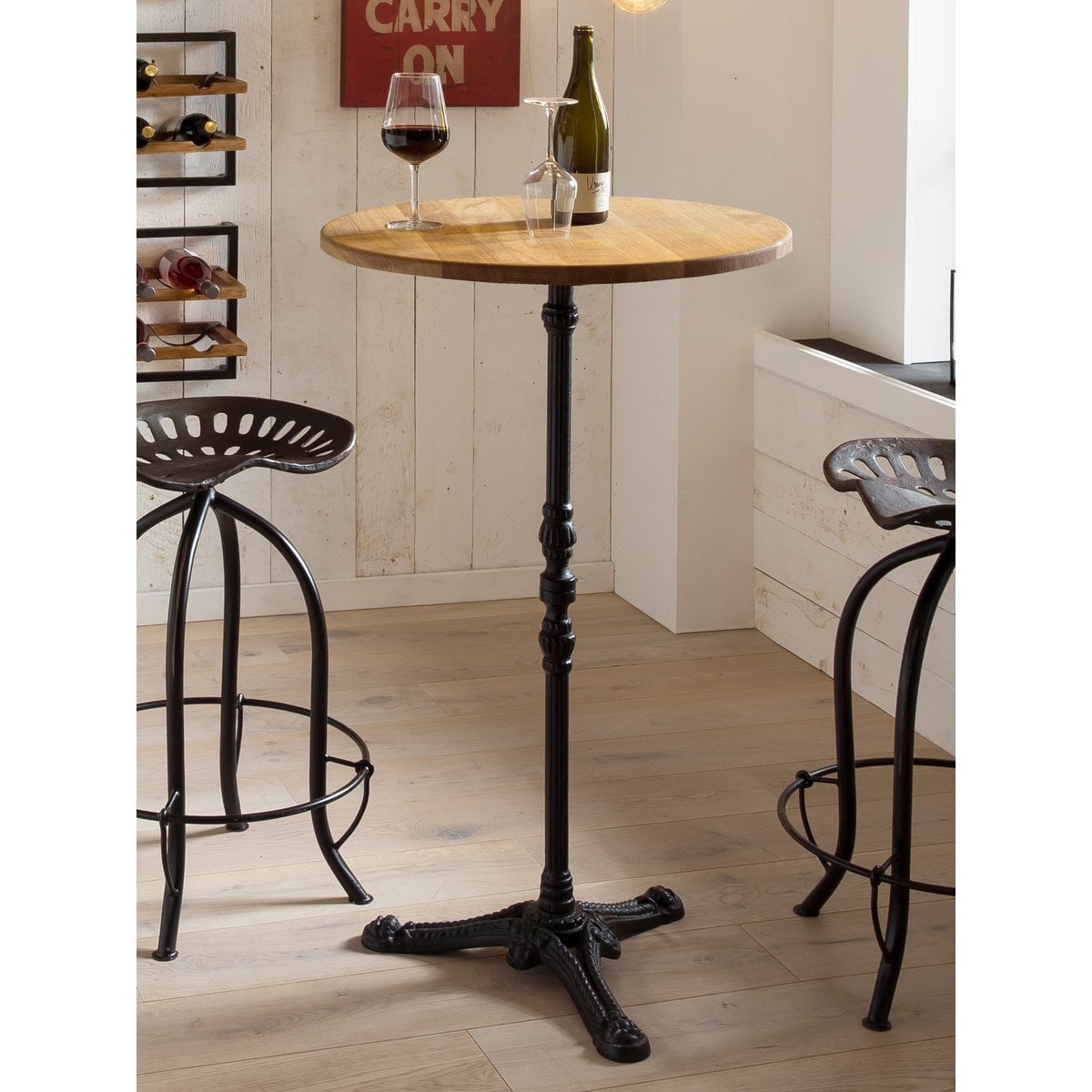 Barhocker aus Metall schwarz mit Traktorsitz | VIA X SELECTION