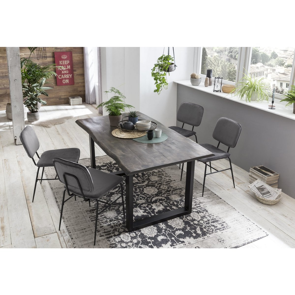 Esstisch Mangoholz grau Baumkante schwarzes Kufengestell, 160 × 85 cm | VIA X SELECTION