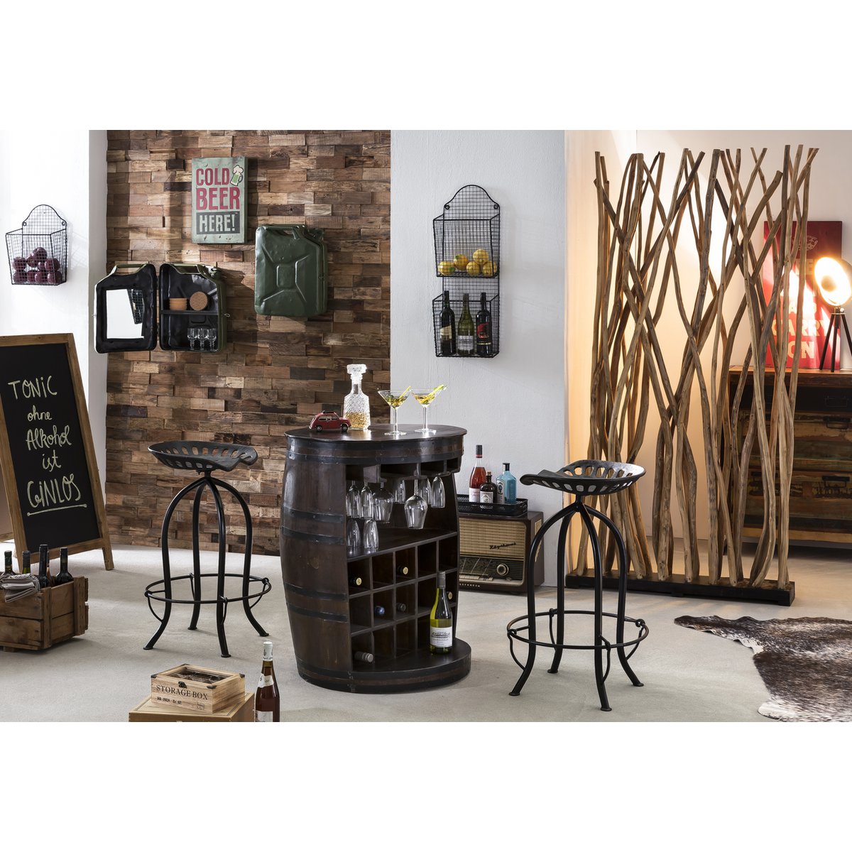Barhocker aus Metall schwarz mit Traktorsitz | VIA X SELECTION