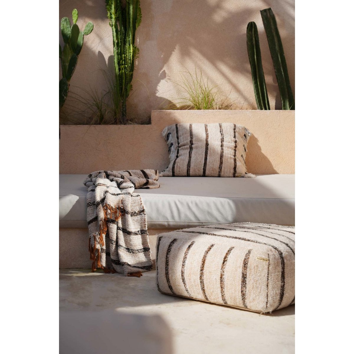 Plaid aus Baumwolle in Weiß mit Waffelstruktur, 130 × 170 cm | VIA X SELECTION