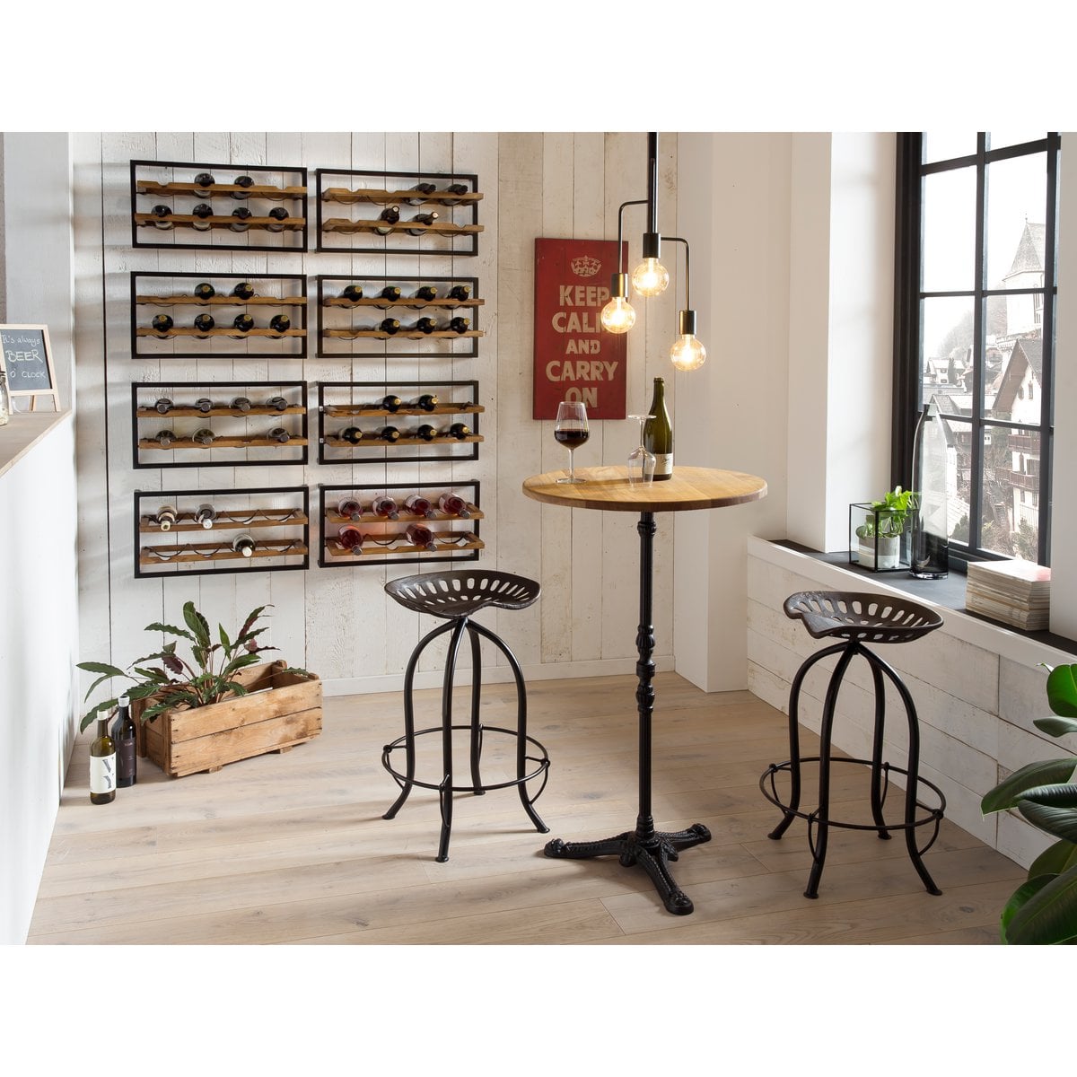 Barhocker aus Metall schwarz mit Traktorsitz | VIA X SELECTION