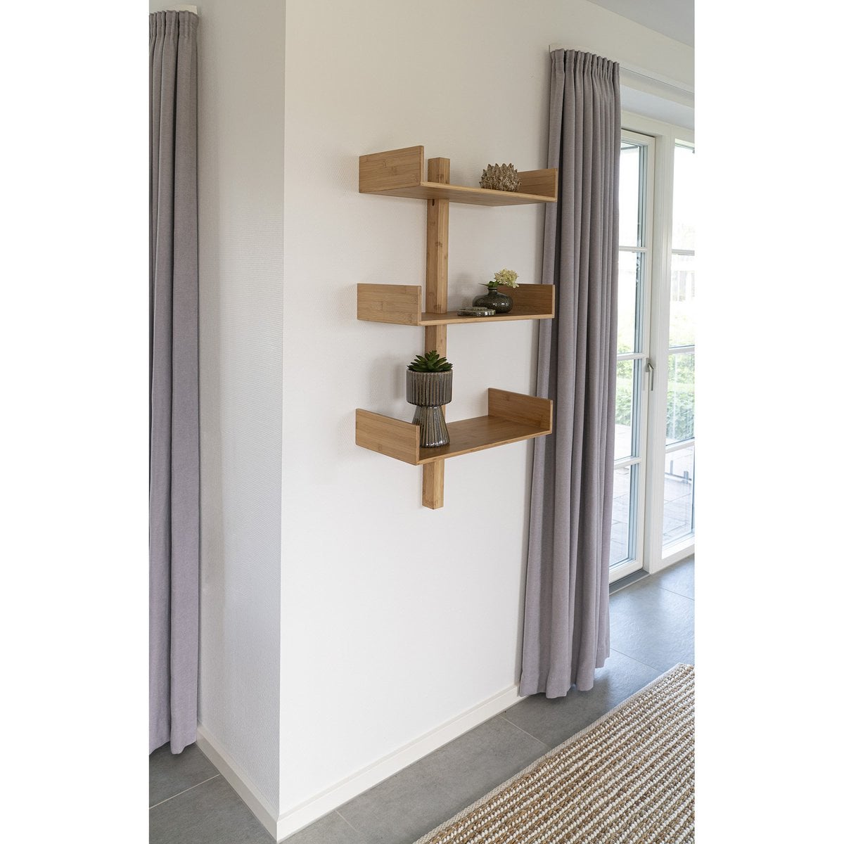 Wandregal aus Bambus natur, 50 × 25 × 102 cm | VIA X SELECTION