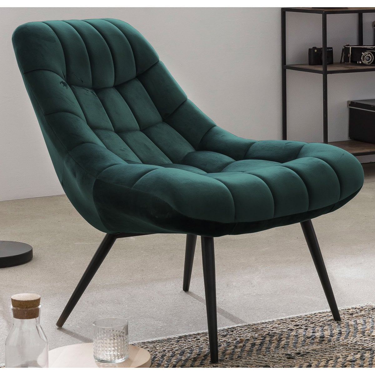 Loungesessel aus Samt grün mit XXL-Sitzfläche | VIA X SELECTION