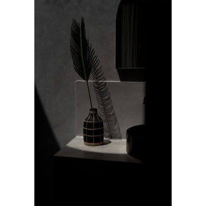 Große runde Terrakotta-Vase mit Rattan-Detail | VIA X SELECTION