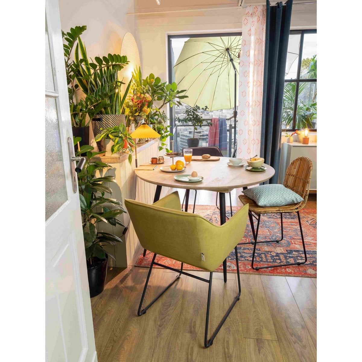 TOM TAILOR Home runder Esstisch Mangoholz Metallgestell 120 cm | VIA X SELECTION