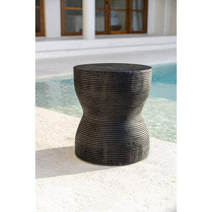 Hocker aus Suarholz schwarz mit organischer Maserung | VIA X SELECTION