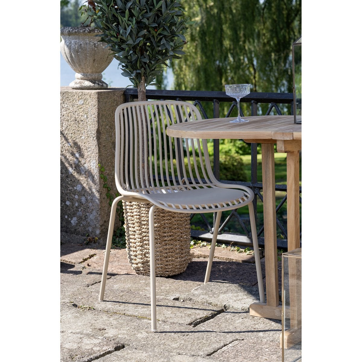 Stapelbarer Gartenstuhl in Sand, 4er-Set | VIA X SELECTION