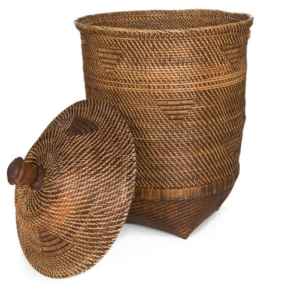 Wäschekorb aus Rattan natur-braun mit Deckel, 50 × 50 × 90 cm | VIA X SELECTION