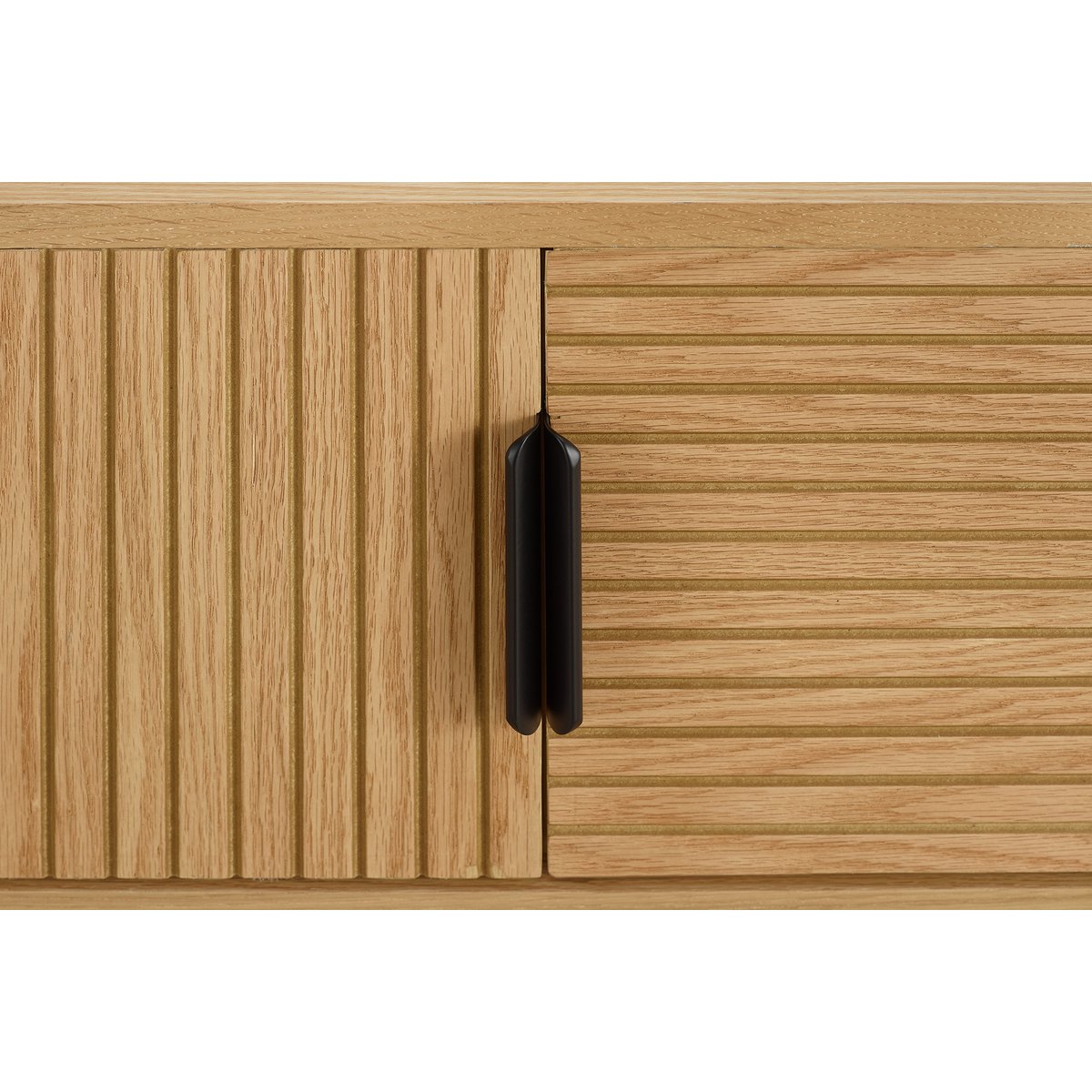 Lowboard mit Eichenfurnier und 2 Türen, 160 × 40 × 50 cm | VIA X SELECTION