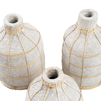 Mittlere Terrakotta-Vase in Betongrau und in Natur | VIA X SELECTION