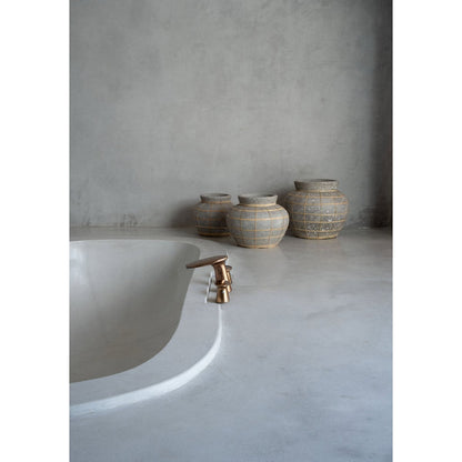Große Terrakotta-Vase in Betongrau und in Natur | VIA X SELECTION