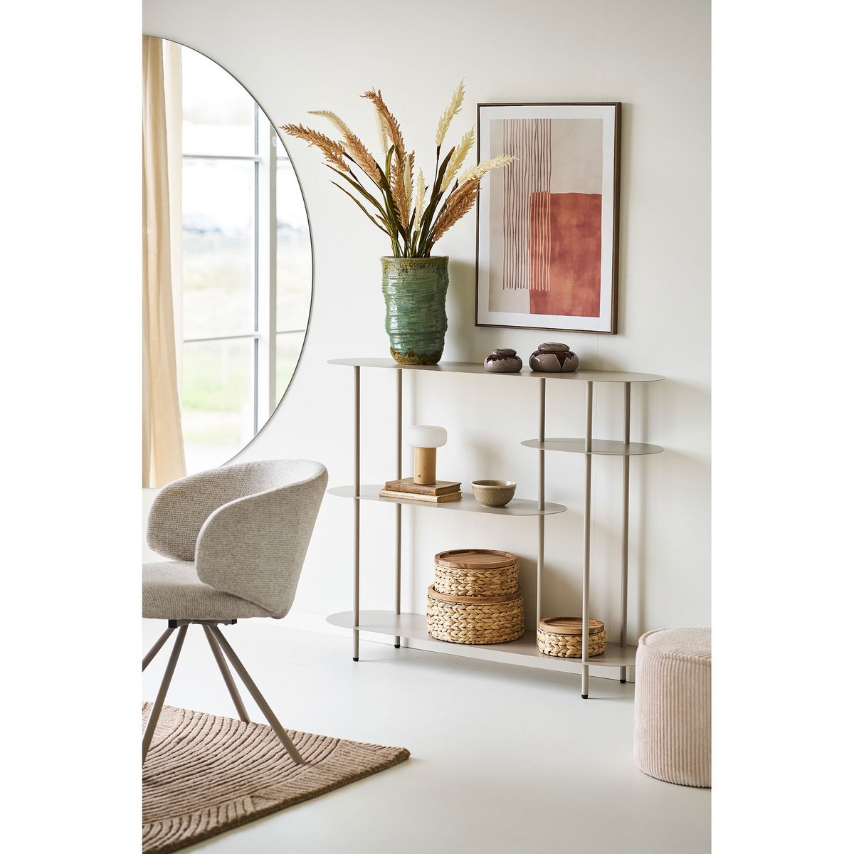 Sandfarbenes Metallregal, 31 × 118 × 97 cm | VIA X SELECTION