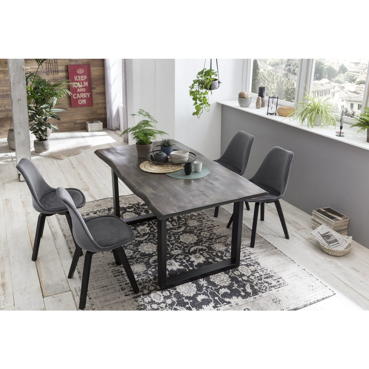 Esstisch Mangoholz grau Baumkante schwarzes Kufengestell, 160 × 85 cm | VIA X SELECTION