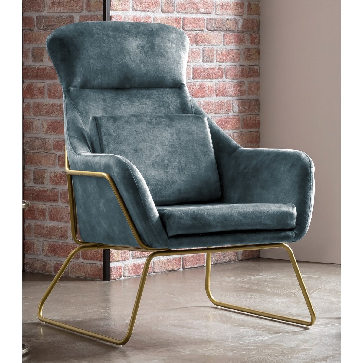 Relaxsessel aus Velours blau mit goldfarbenem Gestell | VIA X SELECTION