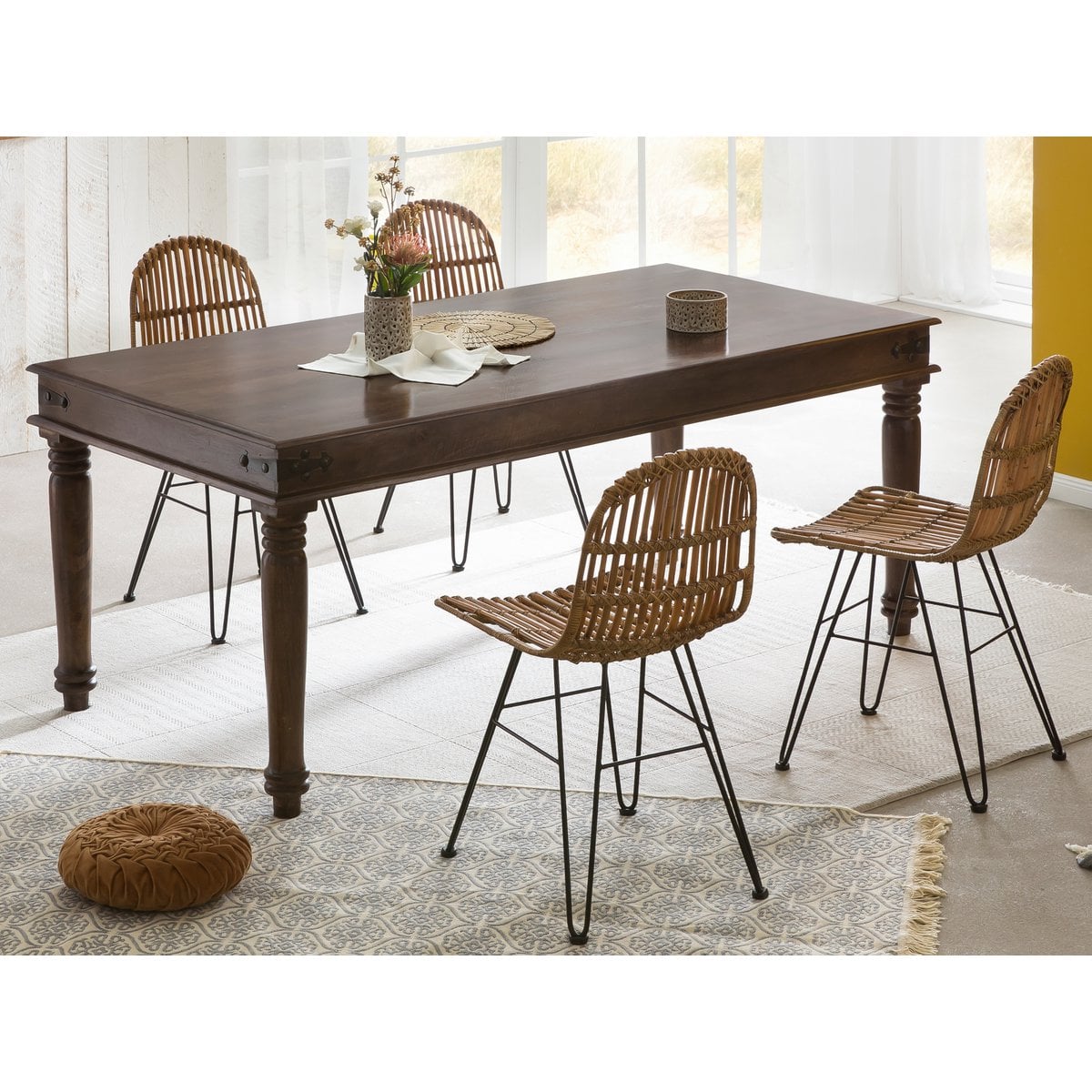Esstisch Akazienholz walnussfarben gedrechselte Beine, 180 × 90 cm | VIA X SELECTION